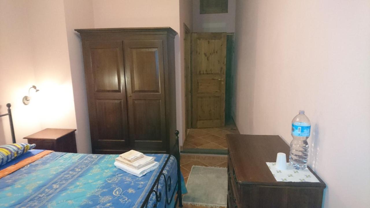 B&B Mony E Nico Риола Сардо Екстериор снимка